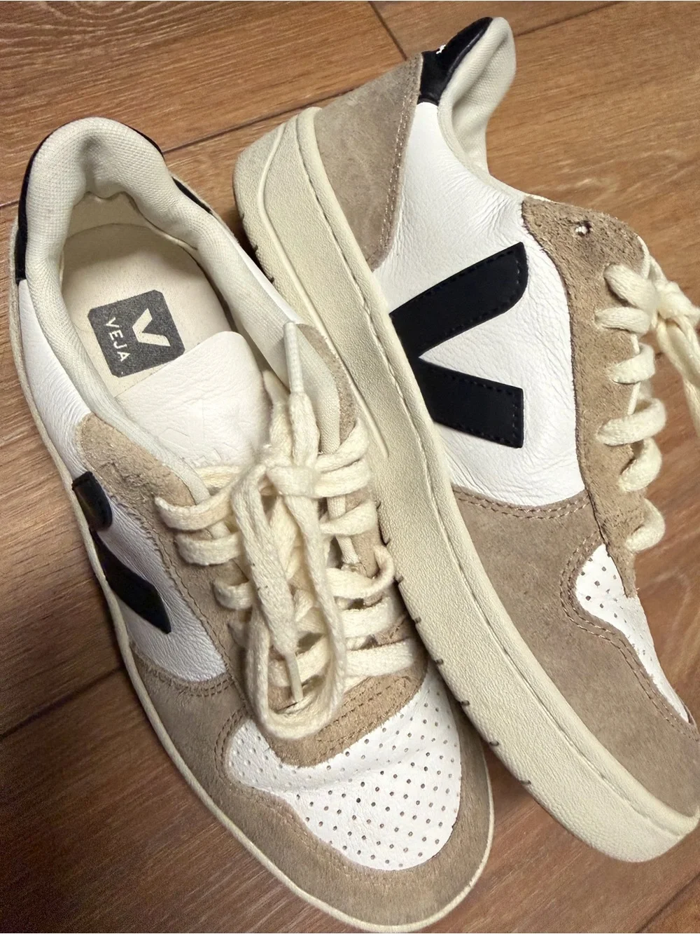 Veja low top